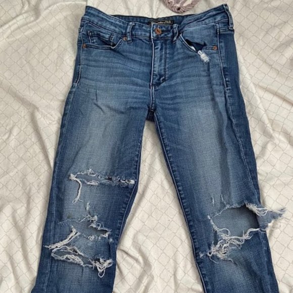 Abercrombie & Fitch Jeans - Picture 1 of 3
